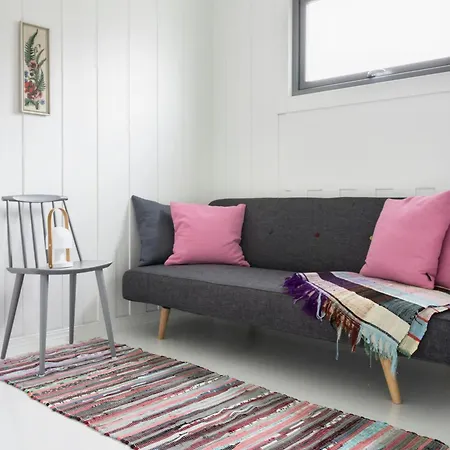 Cozy In With Unique Design Choices Prázdninový dům