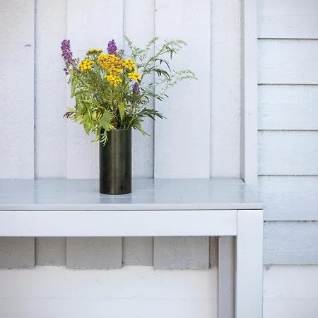 Дом отдыха Cozy In With Unique Design Choices Ларвик